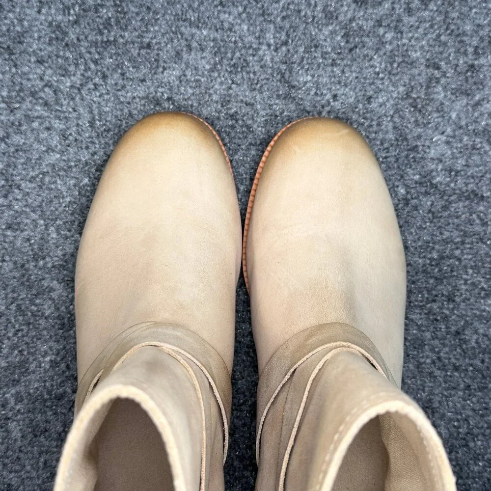 Sorel Cate Buckle Ankle Boots Women's Size 7.5 Sandy Tan Leather Chelsea Booties